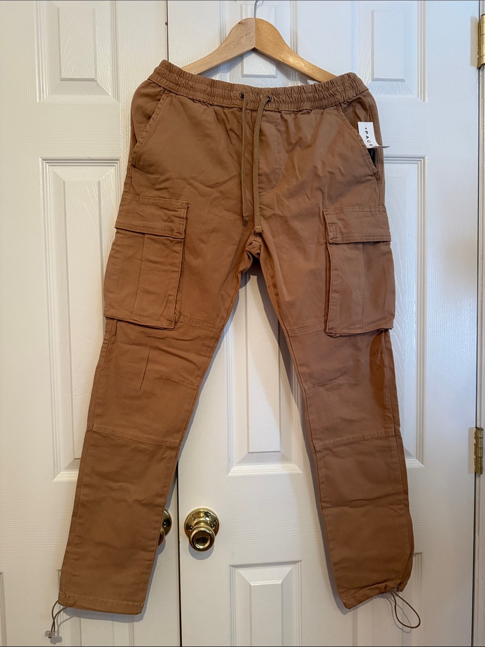 PacSun Men's Cargo Joggers in Brown/Tan